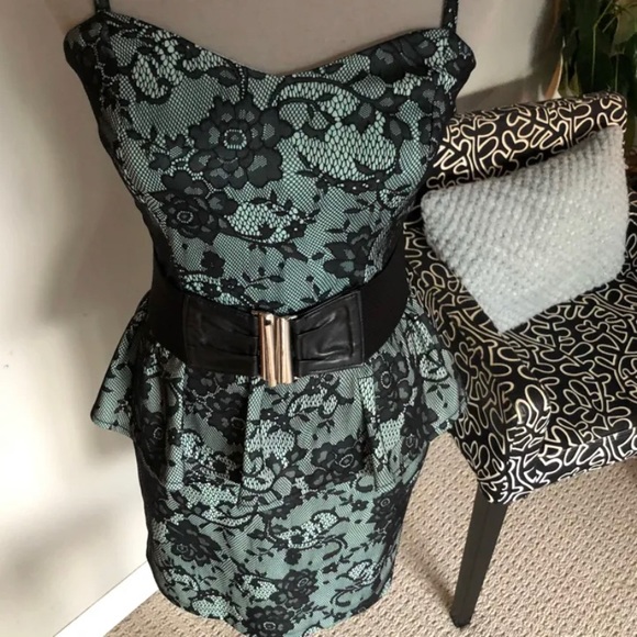 Lovely Dynamite Dress ✨ - Picture 3 of 6